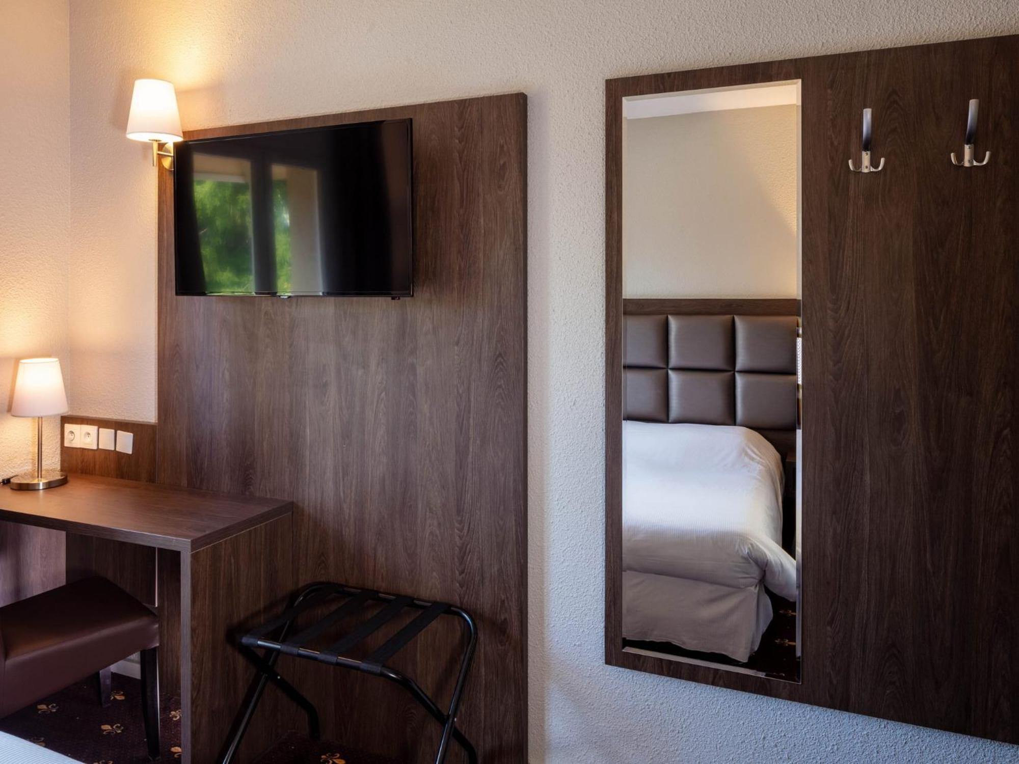 Logis Hotel Noemys Morgon Villié-Morgon الغرفة الصورة